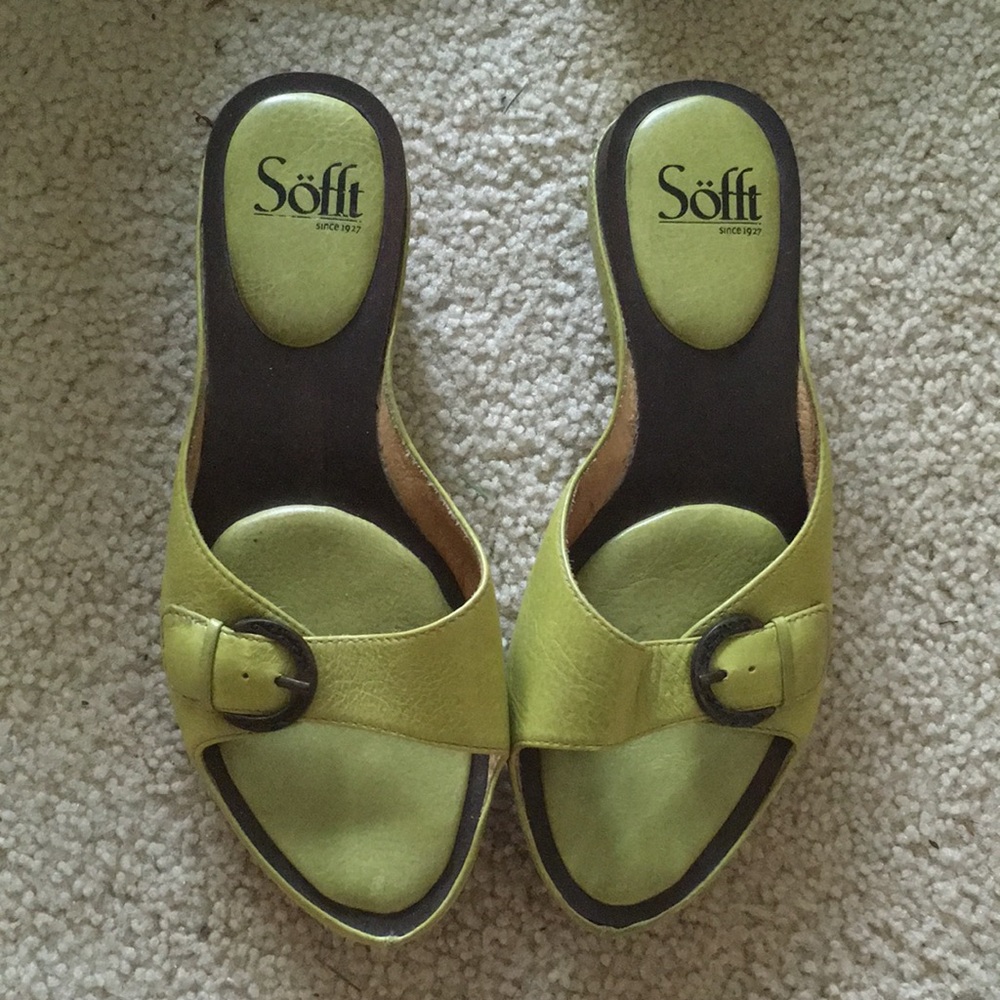 Slip ons